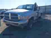 2005 Dodge 2500 SLT z VIN 3D7KS28C45G852180, wystawiony jako IAAI lot #41219255 z przebiegiem 185 217 mil mil oraz . Historia ofert i sprzedaży dostępna na DreamBid. Obrazek 18.