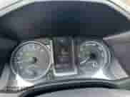 2017 Toyota Tacoma TRD Off Road z VIN 3TMDZ5BNXHM023386, wystawiony jako Copart lot #90888765 z przebiegiem 193 045 mil mil oraz Czysty tytuł • Clean title. Historia ofert i sprzedaży dostępna na DreamBid. Obrazek 9.