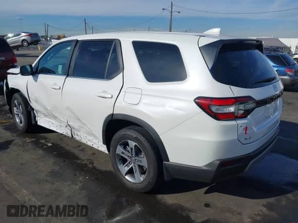 2024 Honda Pilot EX-L с VIN 5FNYG1H44RB049177, выставлен на аукционе IAAI как лот 41151592 с пробегом 10 545 миль миль и . История ставок и продаж доступна на DreamBid. Изображение 3.