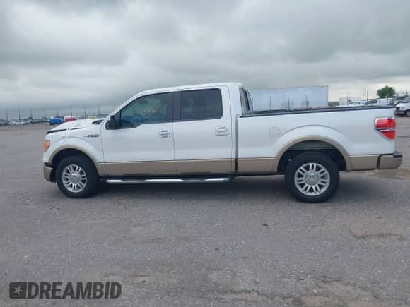 2013 Ford F-150 XLT z VIN 1FTFW1CF1DFC49439, wystawiony jako IAAI lot #42291346 z przebiegiem 107 821 mil mil oraz . Historia ofert i sprzedaży dostępna na DreamBid. Obrazek 14.