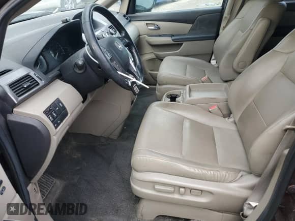2014 Honda Odyssey Touring с VIN 5FNRL5H99EB053772, выставлен на аукционе Copart как лот 87466995 с пробегом 256 363 миль миль и Списание • Salvage title. История ставок и продаж доступна на DreamBid. Изображение 7.