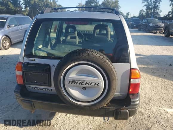 2002 Chevrolet Tracker с VIN 2CNBE13C326912813, выставлен на аукционе Copart как лот 81281745 с пробегом 238 193 миль миль и Списание • Salvage title. История ставок и продаж доступна на DreamBid. Изображение 6.