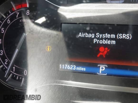 2018 Honda Pilot EX-L with VIN 5FNYF5H5XJB033220, listed as a IAAI auction lot 43205648 with 117,623 mi miles and . Bid and sale history available at DreamBid. Image 15.