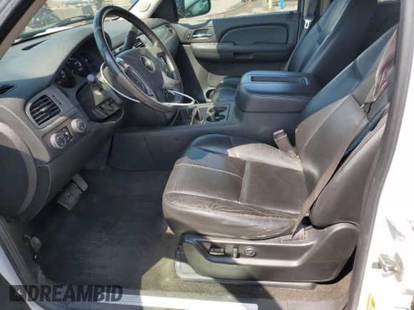 2008 Chevrolet Avalanche 2LT с VIN 3GNFK12328G151177, выставлен на аукционе Copart как лот 60308775 с пробегом 180 967 миль миль и Списание • Salvage title. История ставок и продаж доступна на DreamBid. Изображение 7.