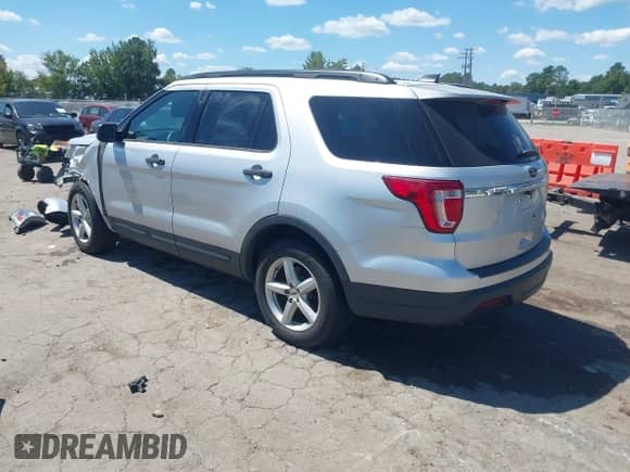 2018 Ford Explorer z VIN 1FM5K7B80JGB85814, wystawiony jako IAAI lot #43059387 z przebiegiem 227 148 mil mil oraz . Historia ofert i sprzedaży dostępna na DreamBid. Obrazek 3.