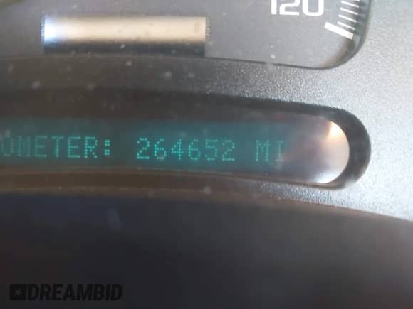 2005 Chevrolet Silverado 1500 z VIN 1GCEC14V15Z234840, wystawiony jako IAAI lot #41680492 z przebiegiem 264 652 mil mil oraz . Historia ofert i sprzedaży dostępna na DreamBid. Obrazek 7.