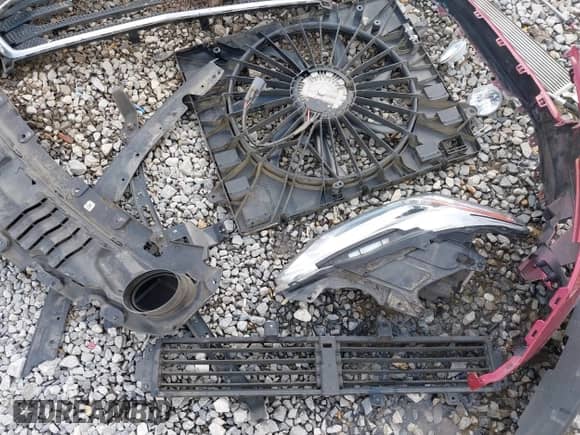 2018 Chevrolet Traverse LT Cloth with VIN 1GNERGKW3JJ272860, listed as a IAAI auction lot 43378353 with 214,786 mi miles and . Bid and sale history available at DreamBid. Image 21.