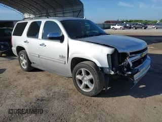 2014 Chevrolet Tahoe LS с VIN 1GNSCAE06ER144631, выставлен на аукционе IAAI как лот 42872921 с пробегом 196 796 миль миль и . История ставок и продаж доступна на DreamBid. Изображение 1.