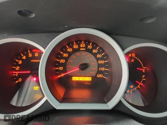 2008 Toyota Tacoma с VIN 5TEMU52N58Z497523, выставлен на аукционе Copart как лот 81422035 с пробегом 212 113 миль миль и Списание • Salvage title. История ставок и продаж доступна на DreamBid. Изображение 9.