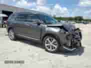2019 Ford Explorer Limited z VIN 1FM5K7F82KGA64102, wystawiony jako Copart lot #67189415 z przebiegiem 125 301 mil mil oraz Szkoda całkowita • Salvage title. Historia ofert i sprzedaży dostępna na DreamBid. Obrazek 4.