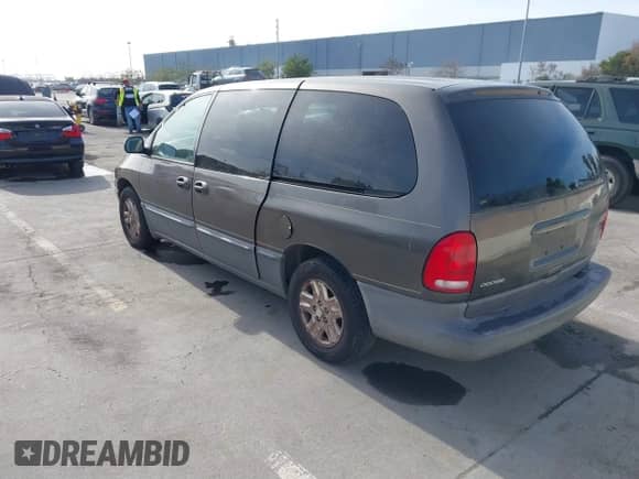 1997 Dodge Caravan LE with VIN 1B4GP54L0VB413556, listed as a IAAI auction lot 41590793 with 249,724 mi miles and . Bid and sale history available at DreamBid. Image 3.