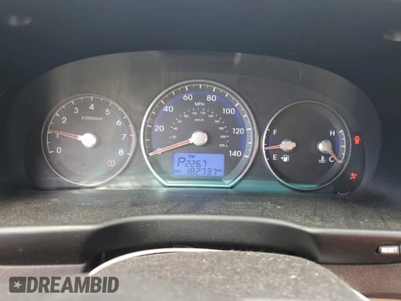 2012 Hyundai Santa Fe Limited с VIN 5XYZK3AB9CG134541, выставлен на аукционе Copart как лот 84774885 с пробегом 182 737 миль миль и На запчасти • Non repairable. История ставок и продаж доступна на DreamBid. Изображение 9.
