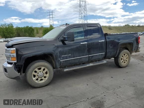 2015 Chevrolet Silverado 2500HD LTZ с VIN 1GC2KWEGXFZ115379, выставлен на аукционе Copart как лот 57556705 с пробегом 225 851 миль миль и Списание • Salvage title. История ставок и продаж доступна на DreamBid. Изображение 1.