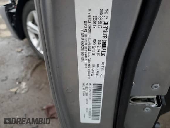 2011 Dodge Charger RT Max with VIN 2B3CM5CT2BH552782, listed as a Copart auction lot 50102385 with 174,814 mi miles and Salvage title. Bid and sale history available at DreamBid. Image 13.