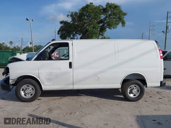 2025 Chevrolet Express Cargo with VIN 1GCWGAFP1S1134612, listed as a IAAI auction lot 42799018 with Not provided miles and . Bid and sale history available at DreamBid. Image 14.