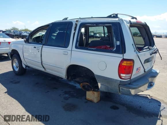 1999 Ford Explorer XLT с VIN 1FMZU32E0XZA24919, выставлен на аукционе IAAI как лот 43287318 с пробегом 185 219 миль миль и . История ставок и продаж доступна на DreamBid. Изображение 3.