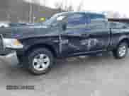 2019 Ram 1500 SLT z VIN 1C6RR7TT5KS714118, wystawiony jako IAAI lot #41865327 z przebiegiem 104 491 mil mil oraz . Historia ofert i sprzedaży dostępna na DreamBid. Obrazek 6.