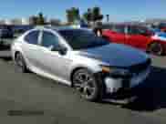 2019 Toyota Camry SE z VIN 4T1B11HK6KU170226, wystawiony jako Copart lot #82595245 z przebiegiem 105 367 mil mil oraz Szkoda całkowita • Salvage title. Historia ofert i sprzedaży dostępna na DreamBid. Obrazek 4.