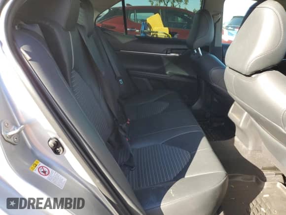 2019 Toyota Camry SE z VIN 4T1B11HK6KU170226, wystawiony jako Copart lot #82595245 z przebiegiem 105 367 mil mil oraz Szkoda całkowita • Salvage title. Historia ofert i sprzedaży dostępna na DreamBid. Obrazek 10.