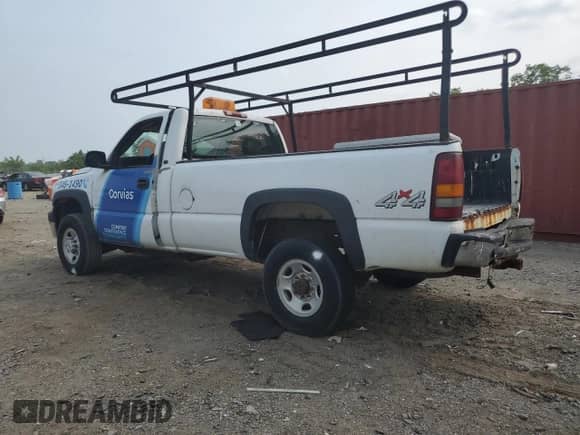 2002 Chevrolet Silverado 2500HD LS with VIN 1GCHK24U92E109407, listed as a Copart auction lot 59187015 with Not provided miles and Clean title. Bid and sale history available at DreamBid. Image 2.