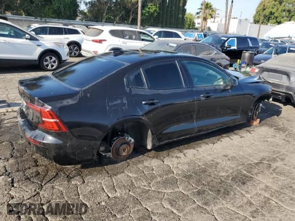 2024 Volvo S60 Plus Black Edition с VIN 7JRL12FH3RG307042, выставлен на аукционе Copart как лот 61365365 с пробегом 18 051 миль миль и Чистый • Clean title. История ставок и продаж доступна на DreamBid. Изображение 4.