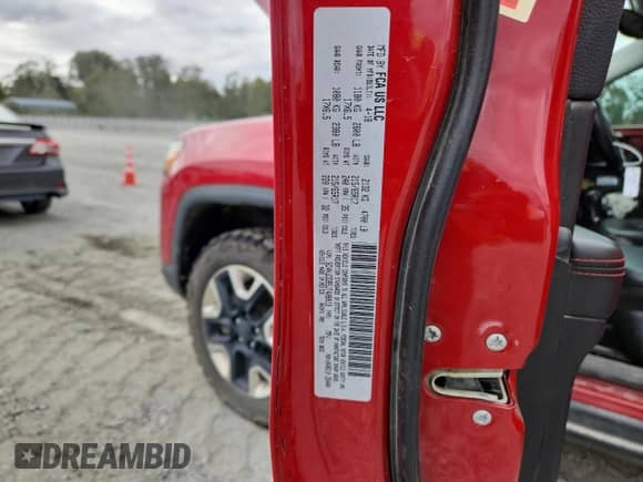 2018 Jeep Compass Trailhawk с VIN 3C4NJDDB5JT408813, выставлен на аукционе Copart как лот 82183765 с пробегом 102 305 миль миль и Списание • Salvage title. История ставок и продаж доступна на DreamBid. Изображение 14.