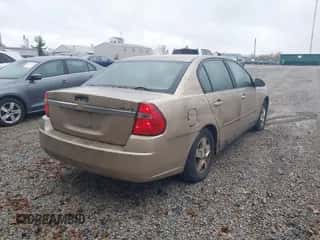 2004 Chevrolet Malibu LS с VIN 1G1ZT54864F181550, выставлен на аукционе IAAI как лот 43545589 с пробегом 254 570 миль миль и . История ставок и продаж доступна на DreamBid. Изображение 4.
