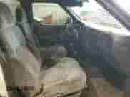 2000 Chevrolet S-10 с VIN 1GCCS1453YK259472, выставлен на аукционе Copart как лот 59375275 с пробегом 192 211 миль миль и На запчасти • Non repairable. История ставок и продаж доступна на DreamBid. Изображение 10.