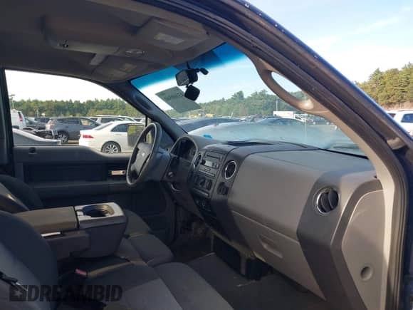 2008 Ford F-150 XLT with VIN 1FTPX14568FB52105, listed as a IAAI auction lot 43160540 with 175,482 mi miles and . Bid and sale history available at DreamBid. Image 5.