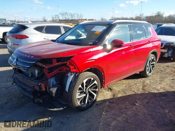 2023 Mitsubishi Outlander SEL with VIN JA4J4VA86PZ044725, listed as a IAAI auction lot 41211848 with 10,886 mi miles and . Bid and sale history available at DreamBid. Image 19.