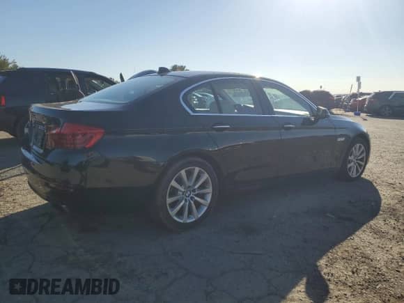2014 BMW 5 Series 550i xDrive с VIN WBAKP9C59ED693440, выставлен на аукционе Copart как лот 82652705 с пробегом 116 007 миль миль и Чистый • Clean title. История ставок и продаж доступна на DreamBid. Изображение 3.