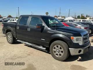 2014 Ford F-150 XL z VIN 1FTFW1CT6EKD91932, wystawiony jako Copart lot #91332095 z przebiegiem 306 835 mil mil oraz Czysty tytuł • Clean title. Historia ofert i sprzedaży dostępna na DreamBid. Obrazek 1.