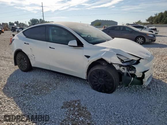 2020 Tesla Model Y Long Range с VIN 5YJYGDEEXLF032986, выставлен на аукционе Copart как лот 80572925 с пробегом 74 596 миль миль и Чистый • Clean title. История ставок и продаж доступна на DreamBid. Изображение 4.