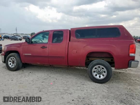 2007 GMC Sierra 1500 SLE1 with VIN 2GTEC19C371598566, listed as a Copart auction lot 69063365 with 330,176 mi miles and Salvage title. Bid and sale history available at DreamBid. Image 2.