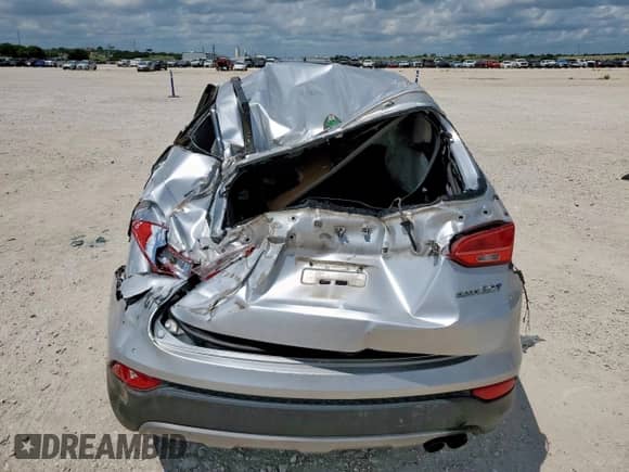 2015 Hyundai Santa Fe with VIN 5XYZU3LA2FG286521, listed as a Copart auction lot 62467945 with 224,885 mi miles and Salvage title. Bid and sale history available at DreamBid. Image 6.