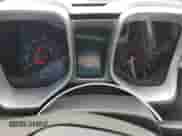 2014 Chevrolet Camaro LS z VIN 2G1FA1E35E9301210, wystawiony jako Copart lot #84399905 z przebiegiem 104 970 mil mil oraz Szkoda całkowita • Salvage title. Historia ofert i sprzedaży dostępna na DreamBid. Obrazek 9.