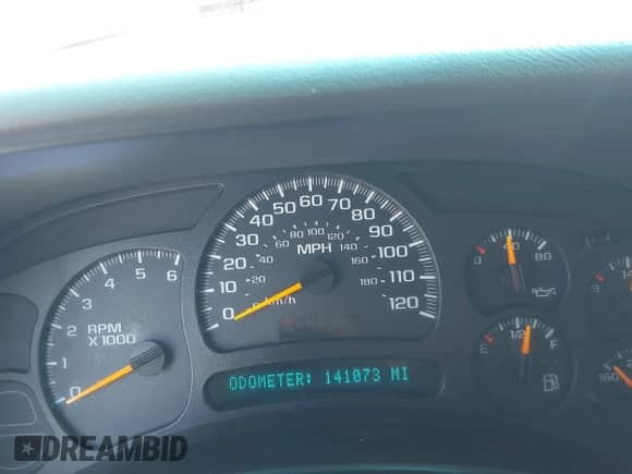 2003 Chevrolet Avalanche with VIN 3GNEK13TX3G139748, listed as a IAAI auction lot 43043211 with 141,073 mi miles and . Bid and sale history available at DreamBid. Image 7.