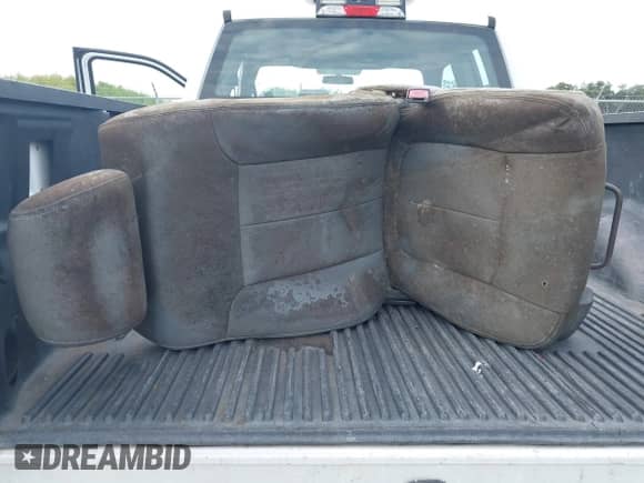 2017 Ford F-150 XL with VIN 1FTEX1C80HFB77388, listed as a IAAI auction lot 43220344 with Not provided miles and . Bid and sale history available at DreamBid. Image 12.