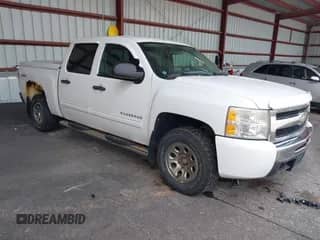 2011 Chevrolet Silverado 1500 LT z VIN 3GCPKSEA7BG149204, wystawiony jako IAAI lot #42670961 z przebiegiem 165 920 mil mil oraz . Historia ofert i sprzedaży dostępna na DreamBid. Obrazek 1.