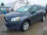 2016 Chevrolet Trax LT z VIN 3GNCJPSB0GL124016, wystawiony jako IAAI lot #42267266 z przebiegiem 102 265 mil mil oraz . Historia ofert i sprzedaży dostępna na DreamBid. Obrazek 2.