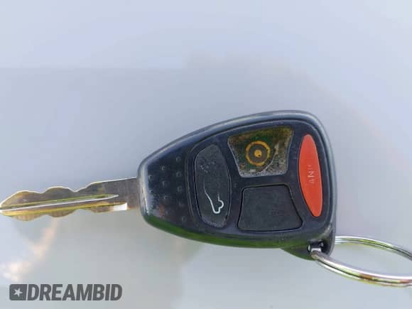 2007 Chrysler 300 Touring с VIN 2C3KA53G37H840330, выставлен на аукционе IAAI как лот 43358130 с пробегом 234 694 миль миль и . История ставок и продаж доступна на DreamBid. Изображение 11.