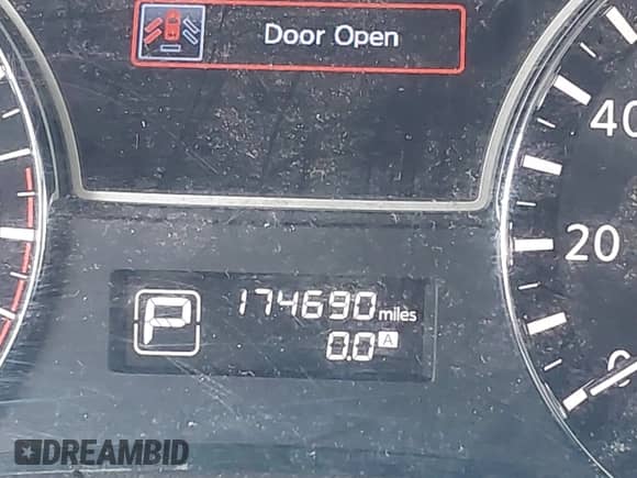 2014 Nissan Pathfinder S z VIN 5N1AR2MM9EC650952, wystawiony jako IAAI lot #42620154 z przebiegiem 174 690 mil mil oraz . Historia ofert i sprzedaży dostępna na DreamBid. Obrazek 15.