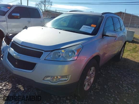 2011 Chevrolet Traverse 1LT с VIN 1GNKRGED1BJ255070, выставлен на аукционе IAAI как лот 41209020 с пробегом Не указан миль и . История ставок и продаж доступна на DreamBid. Изображение 18.