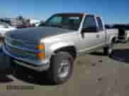 1998 Chevrolet Silverado 2500 с VIN 1GCGK29R8WE256016, выставлен на аукционе Copart как лот 89164785 с пробегом 191 040 миль миль и Чистый • Clean title. История ставок и продаж доступна на DreamBid. Изображение 1.