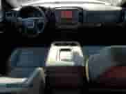 2018 GMC Sierra 1500 z VIN 1GTR1LEH8JZ196724, wystawiony jako Copart lot #66162305 z przebiegiem 174 995 mil mil oraz Szkoda całkowita • Salvage title. Historia ofert i sprzedaży dostępna na DreamBid. Obrazek 8.