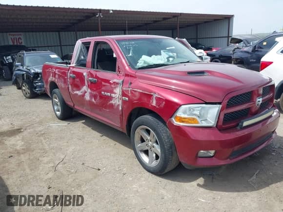 2012 Ram 1500 Express z VIN 1C6RD7FT1CS318554, wystawiony jako IAAI lot #42063789 z przebiegiem Nie podano mil oraz . Historia ofert i sprzedaży dostępna na DreamBid. Obrazek 1.