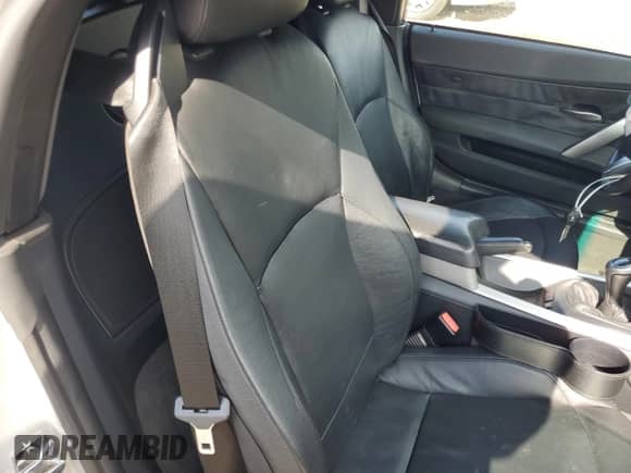 2006 BMW Z4 3.0si с VIN 4USBU53506LW91887, выставлен на аукционе Copart как лот 65507935 с пробегом 120 233 миль миль и Списание • Salvage title. История ставок и продаж доступна на DreamBid. Изображение 10.