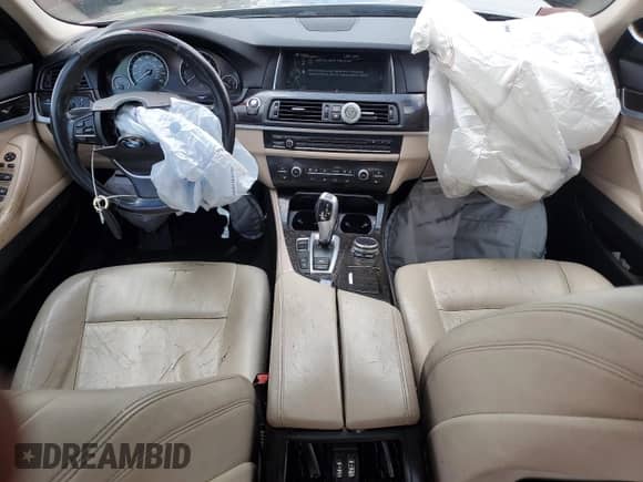 2014 BMW 5 Series 528i xDrive with VIN WBA5A7C59ED620359, listed as a Copart auction lot 70549055 with 127,378 mi miles and Salvage title. Bid and sale history available at DreamBid. Image 8.