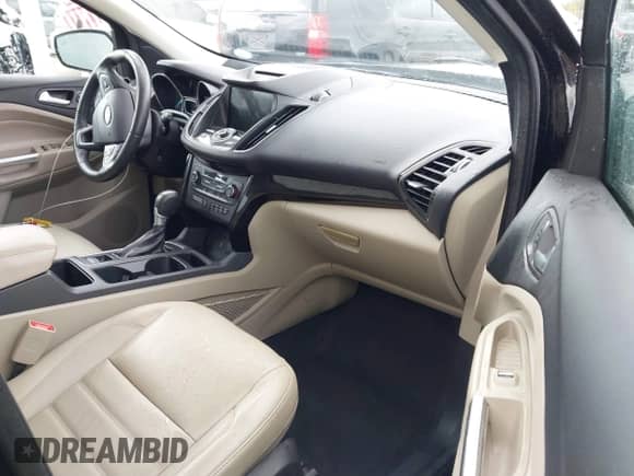 2017 Ford Escape Titanium с VIN 1FMCU0J95HUA75324, выставлен на аукционе IAAI как лот 43363180 с пробегом 85 525 миль миль и . История ставок и продаж доступна на DreamBid. Изображение 5.