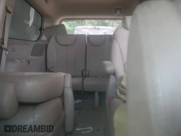 2007 Hyundai Entourage GLS with VIN KNDMC233776034423, listed as a Copart auction lot 61694055 with Not provided miles and Clean title. Bid and sale history available at DreamBid. Image 10.